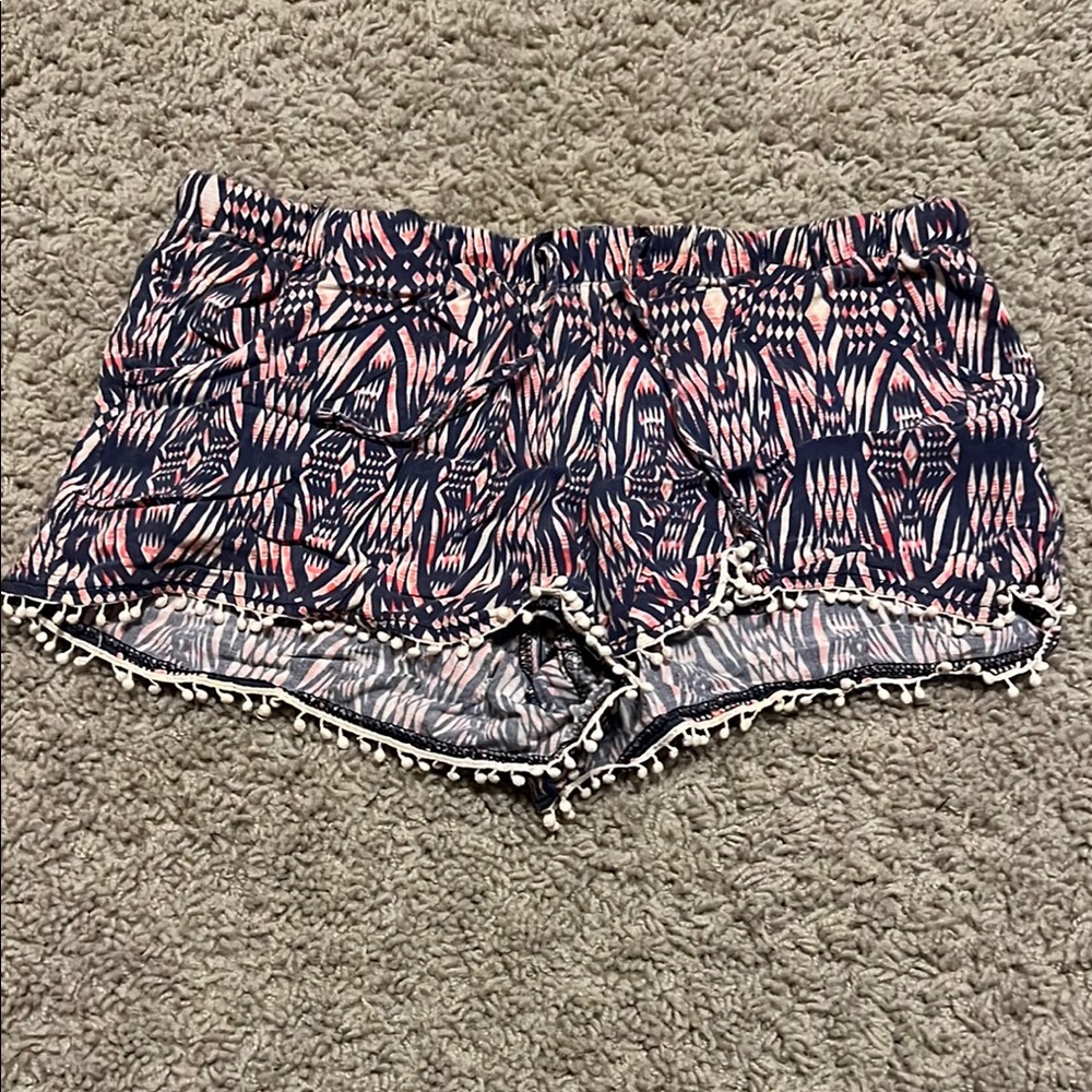 Trendy Patterned Shorts with Tassel Trim